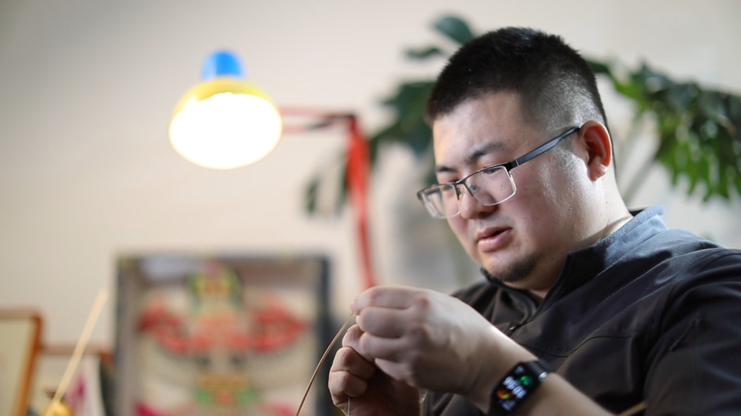 刘轶.png