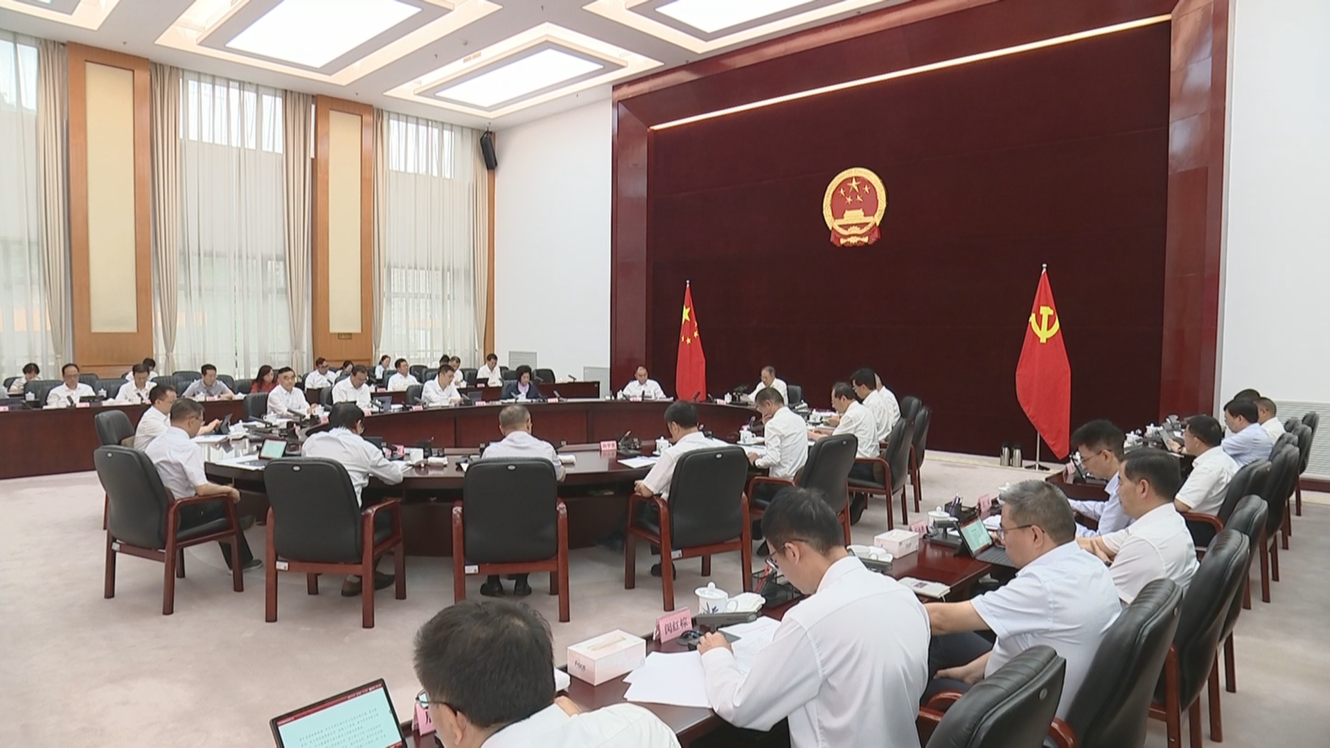 贵州新闻联播｜省人大常委会党组（扩大）会议 省十四届人大常委会第八十一次主任会议召开