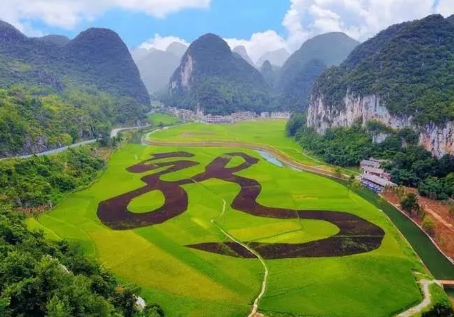 龙宫景区6月26日恢复开放，一进龙宫可乘船