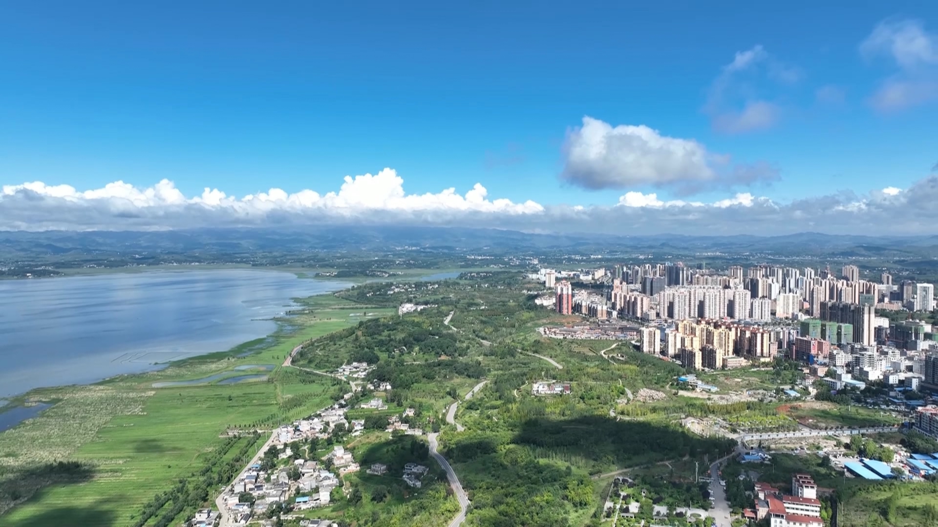 贵州新闻联播丨多元业态撬动“凉经济” 贵州避暑旅居热度持续走高