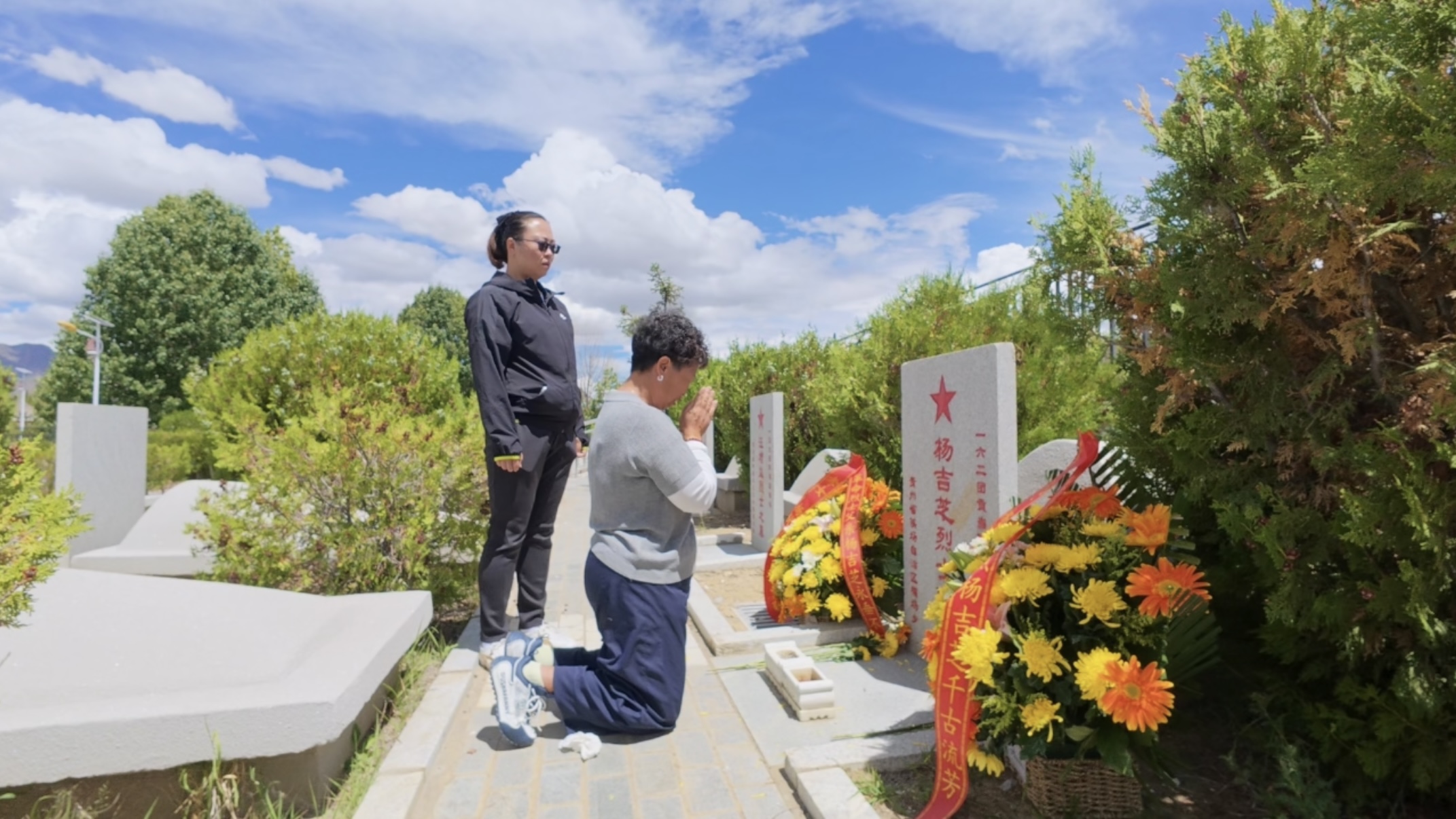 父亲长眠在雪域高原，女儿：“他该留在这里”