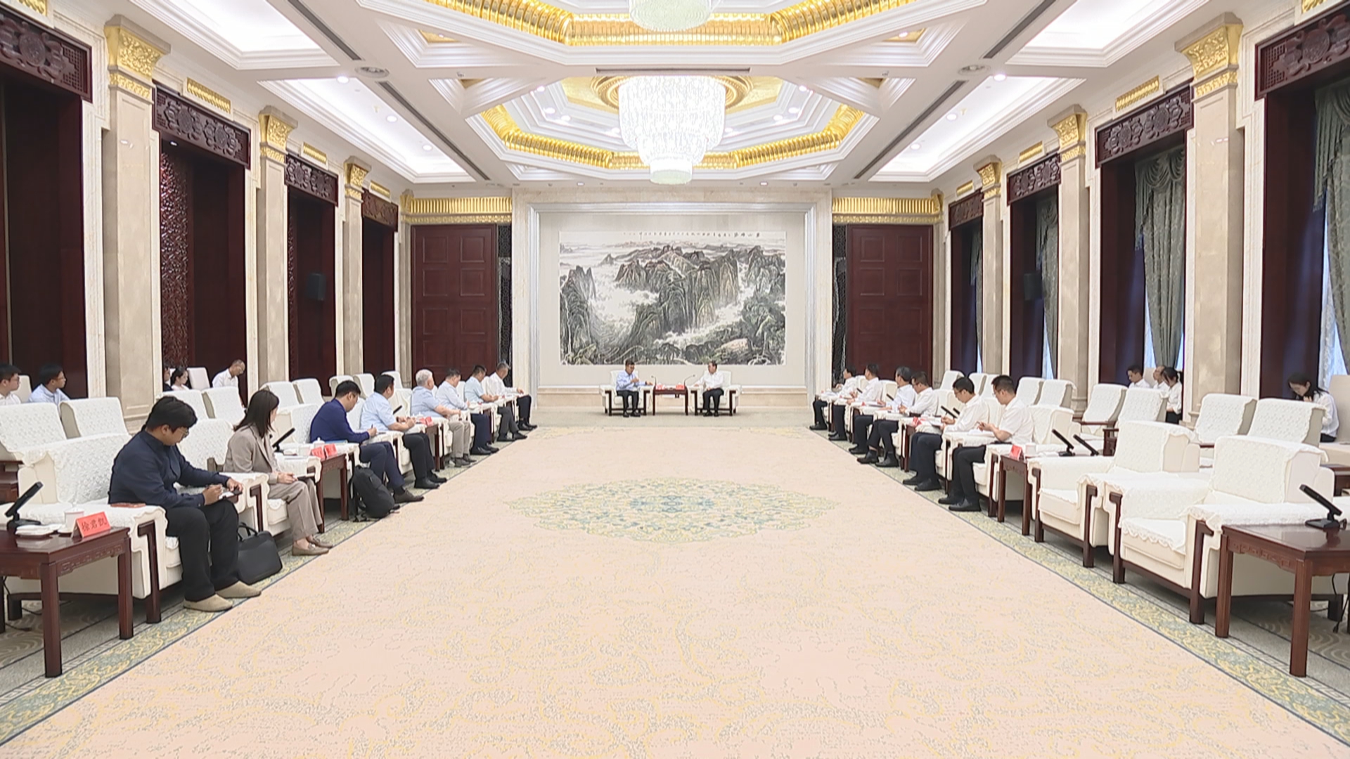 贵州新闻联播丨徐麟会见软通动力集团董事长刘天文