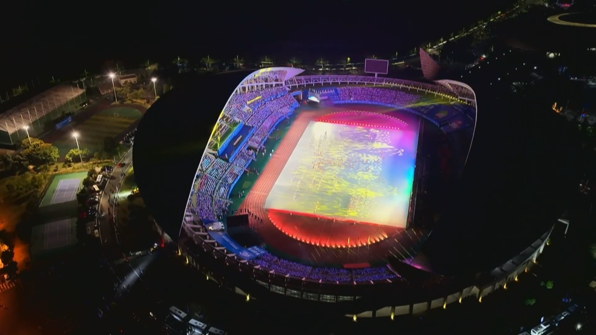贵州新闻联播｜【赛动黔景•活力省运】“小天马”踏歌 省十二运会开幕式演绎黔韵风华