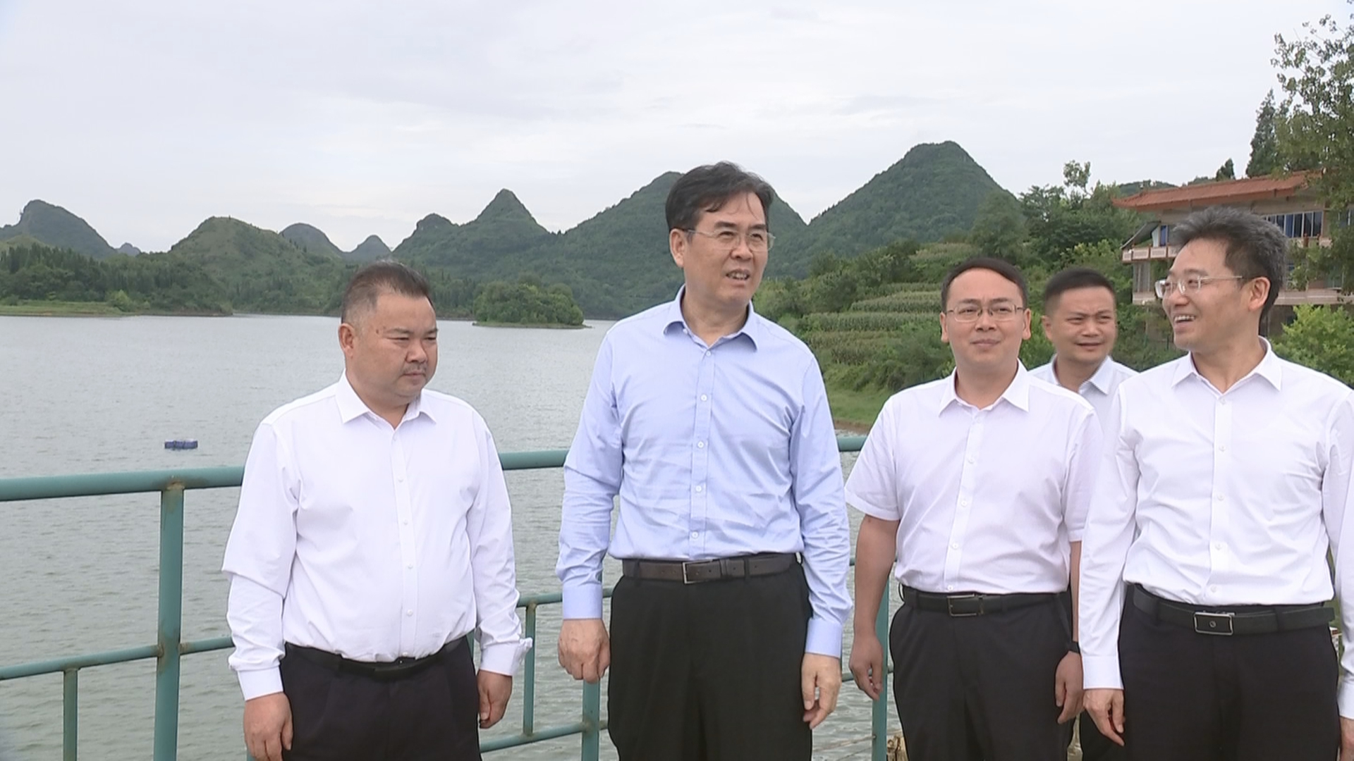 贵州新闻联播丨李炳军在安顺市开展巡河巡林时强调 坚决扛牢生态保护政治责任 以高品质生态环境支撑高质量发展
