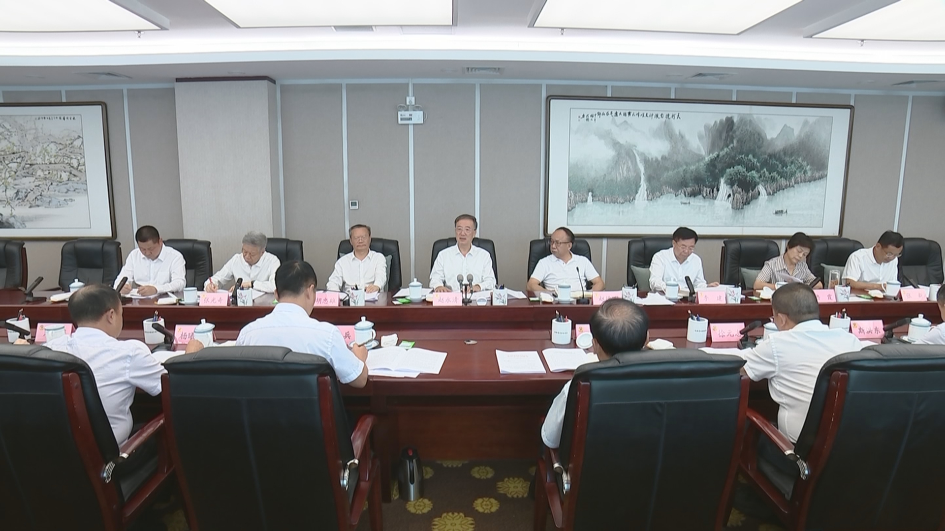 贵州新闻联播丨省政协党组召开扩大会议 学习贯彻习近平总书记近期重要讲话精神