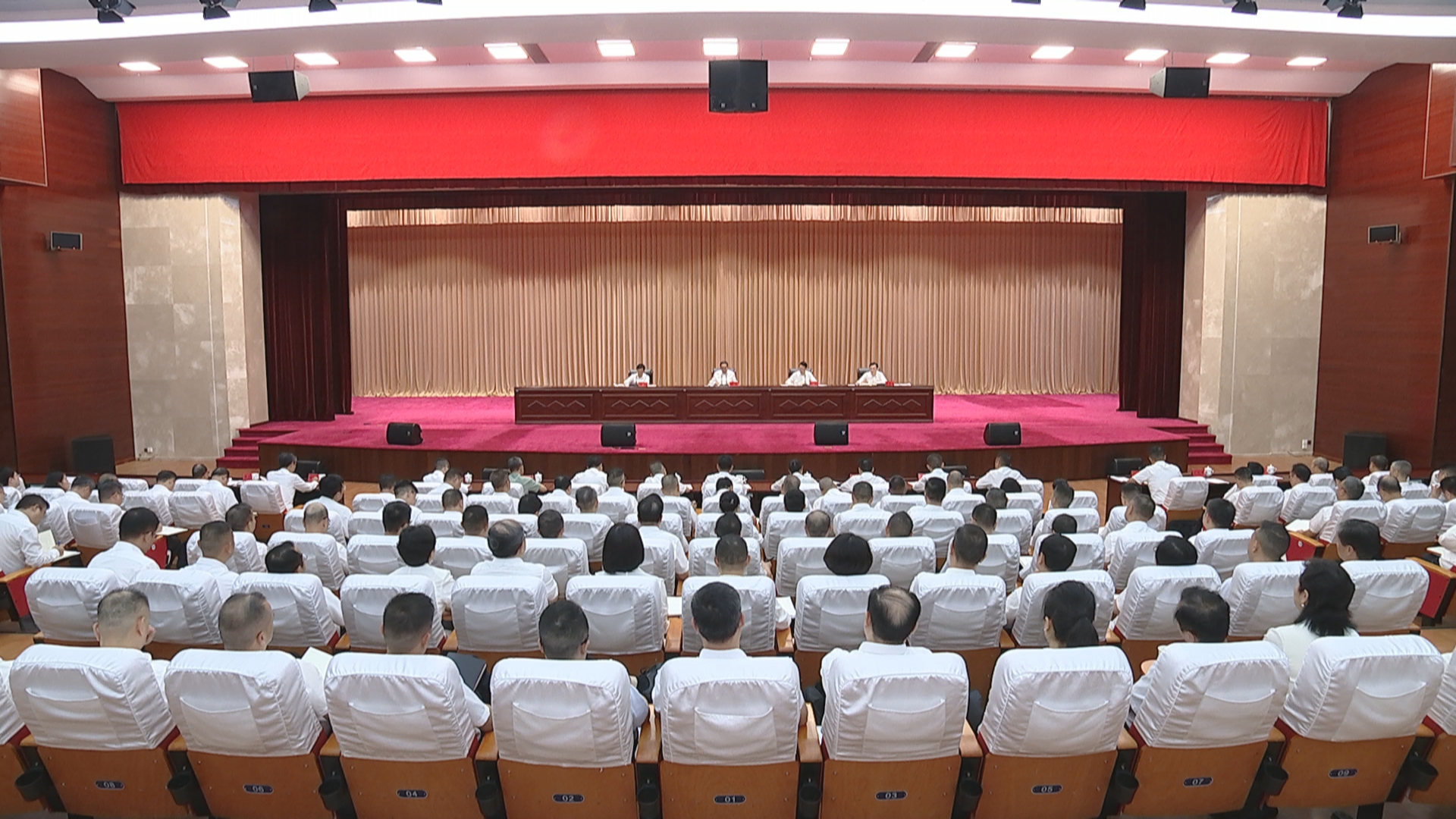 贵州新闻联播丨徐麟出席遵义市领导干部会议并讲话 会议宣布省委关于遵义市委主要领导任职的决定