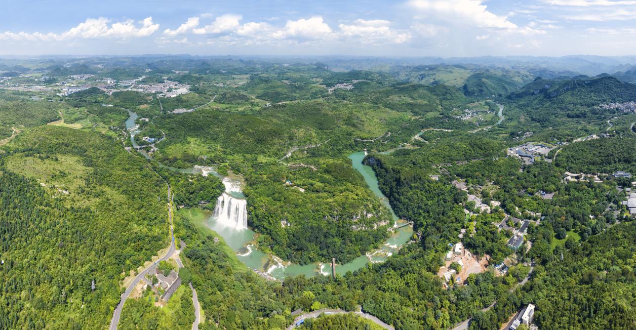 2.黄果树风景名胜区。潘锐之 摄