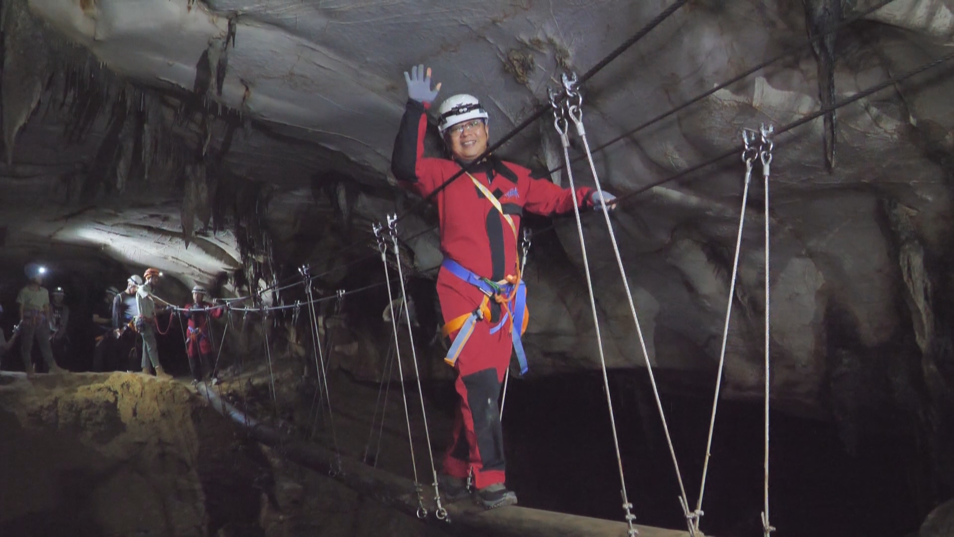 贵州新闻联播丨【直击旅游】从“卖风景”到“卖体验” 贵州溶洞打开多样玩法