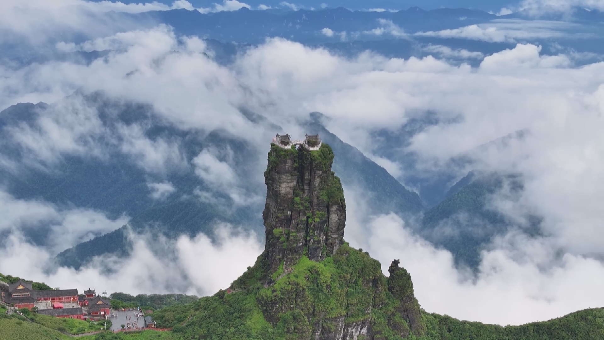 贵州新闻联播丨【直击旅游】梵净山“加减法”：让游客一留再留的旅居密码