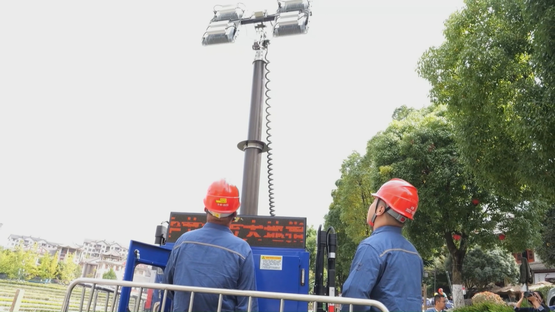 贵州新闻联播丨坚守一线落实职责 为国庆佳节保驾护航