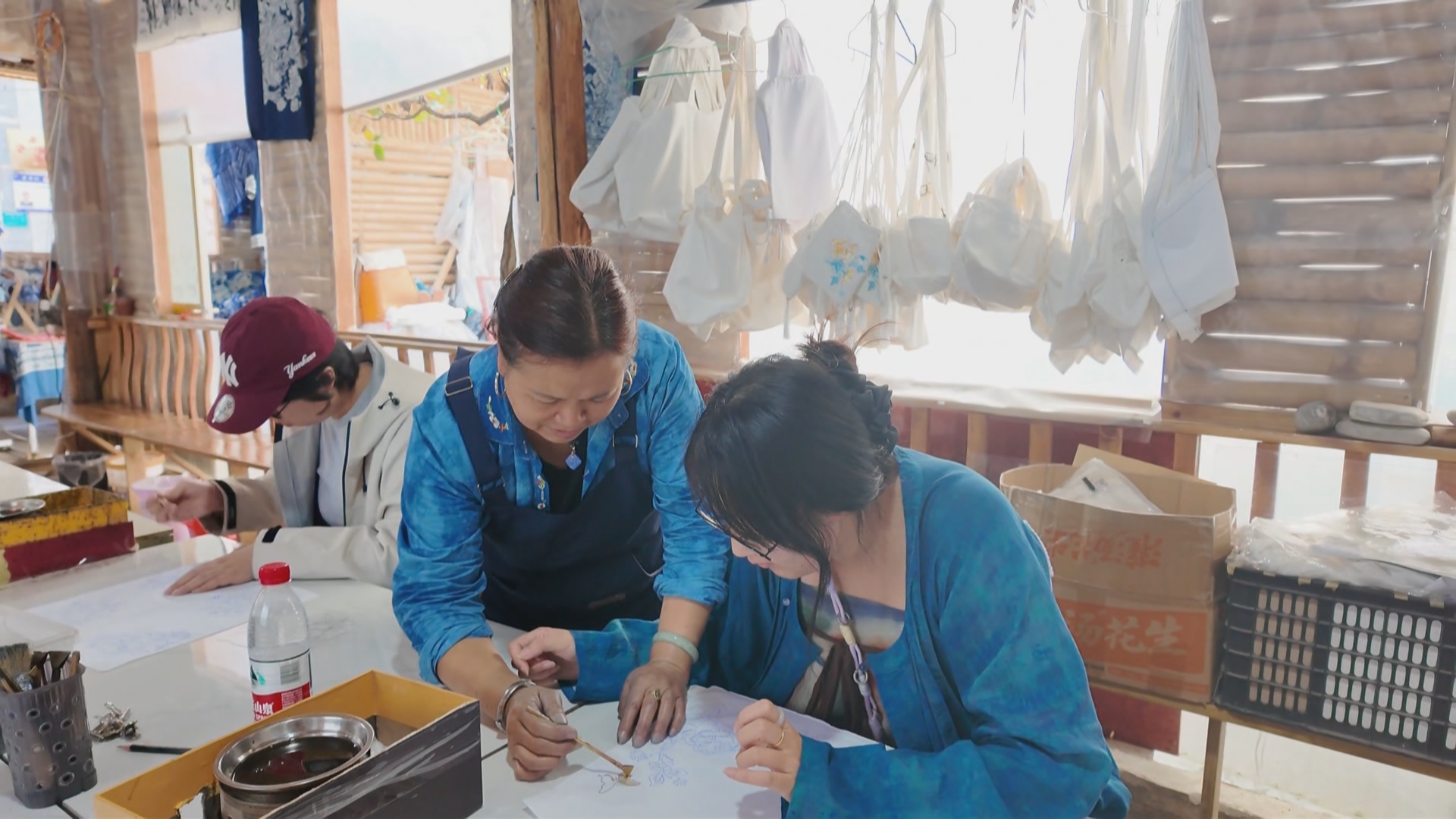 贵州新闻联播丨多彩贵州焕新文旅体验 全时全场景激活假日经济