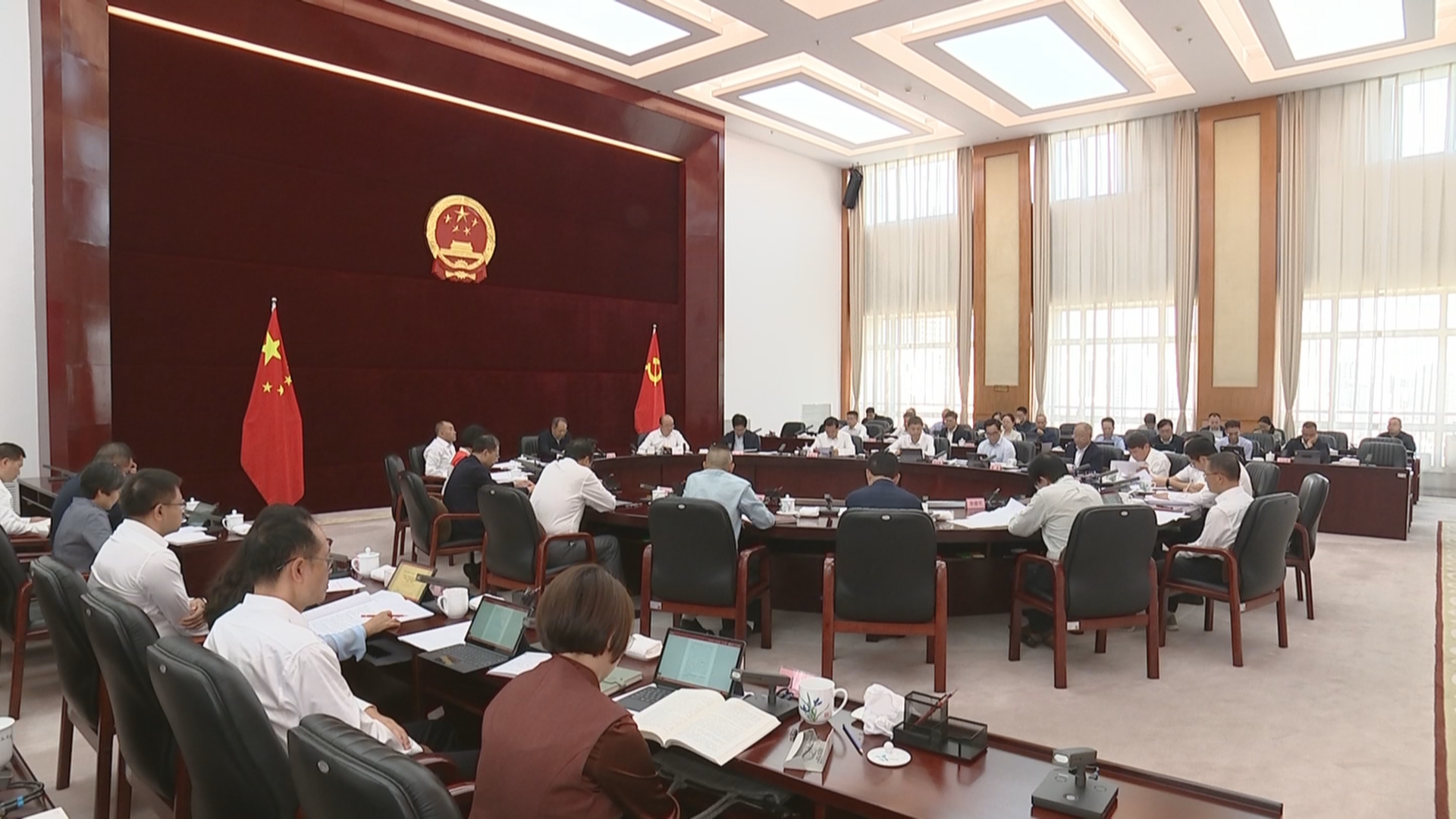 贵州新闻联播丨省人大常委会党组（扩大）会议 省十四届人大常委会第九十一次主任会议召开