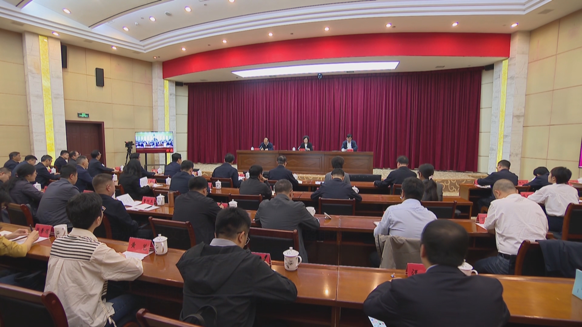 贵州新闻联播丨中央第五生态环境保护督察组对贵州省 云南省开展溶洞天坑山谷污染问题生态环境保护专项督察
