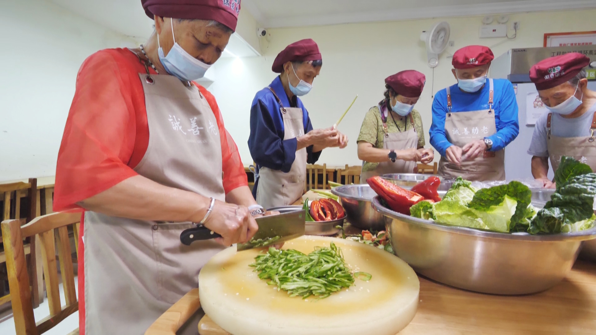 贵州新闻联播丨贵阳“奶奶食堂”助餐超226万人次  一餐一饭，怎样温暖晚年？