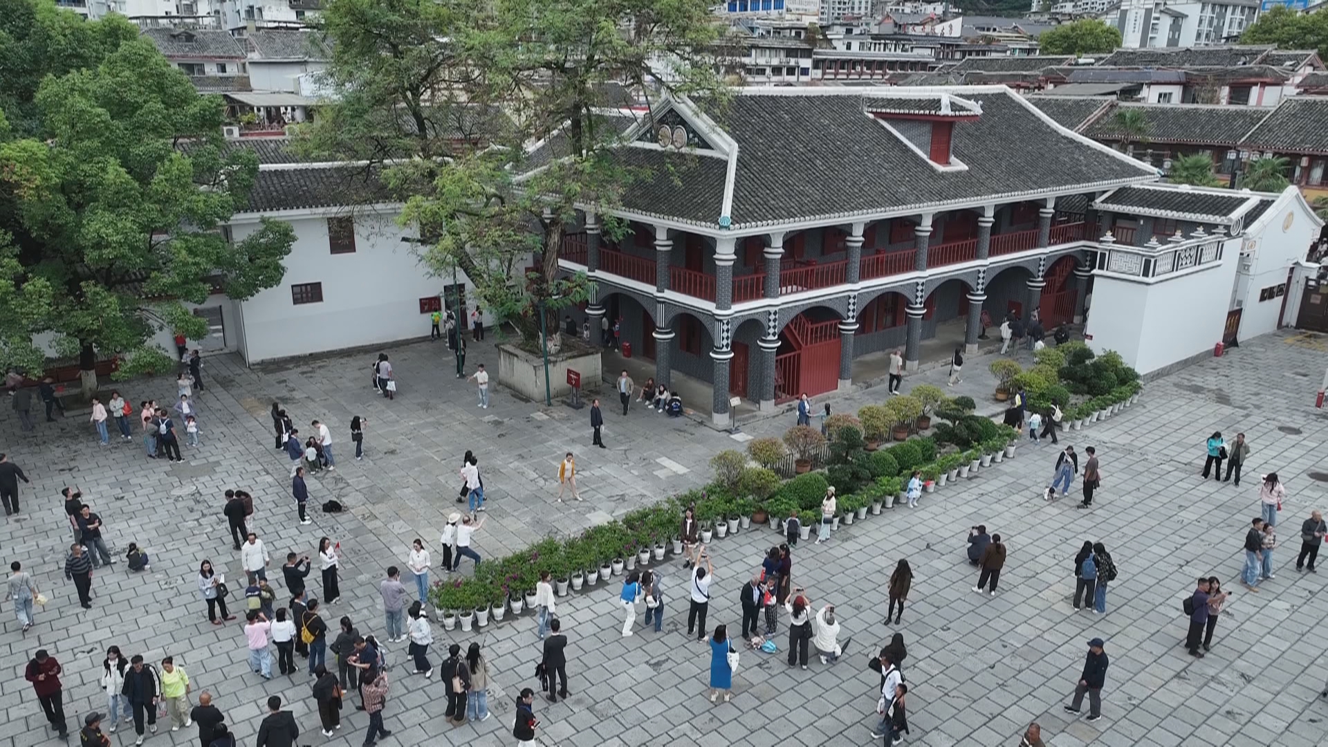 贵州新闻联播丨【电影《四渡》】影片热映带动红色旅游提质升温