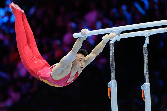 体操世锦赛中国队3金2银2铜收官