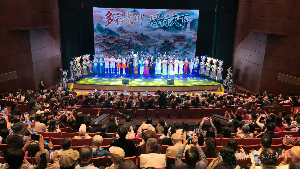 F:\2026年下下半年\20261030台湾演出\图片素材\6089ebceabb49100c86905432c8e19f.jpg